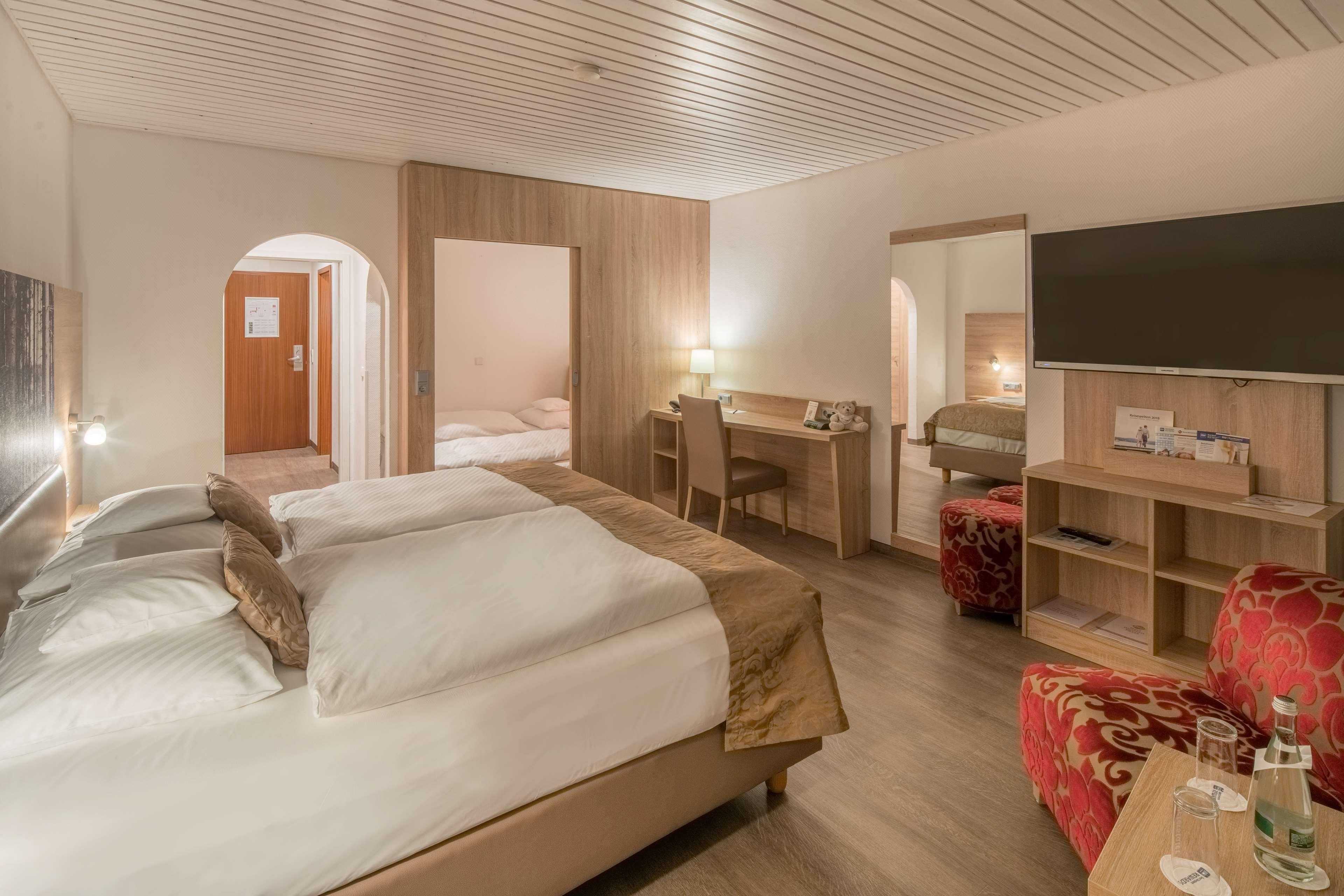 Best Western Plus Schwarzwald Residenz Triberg im Schwarzwald Bagian luar foto