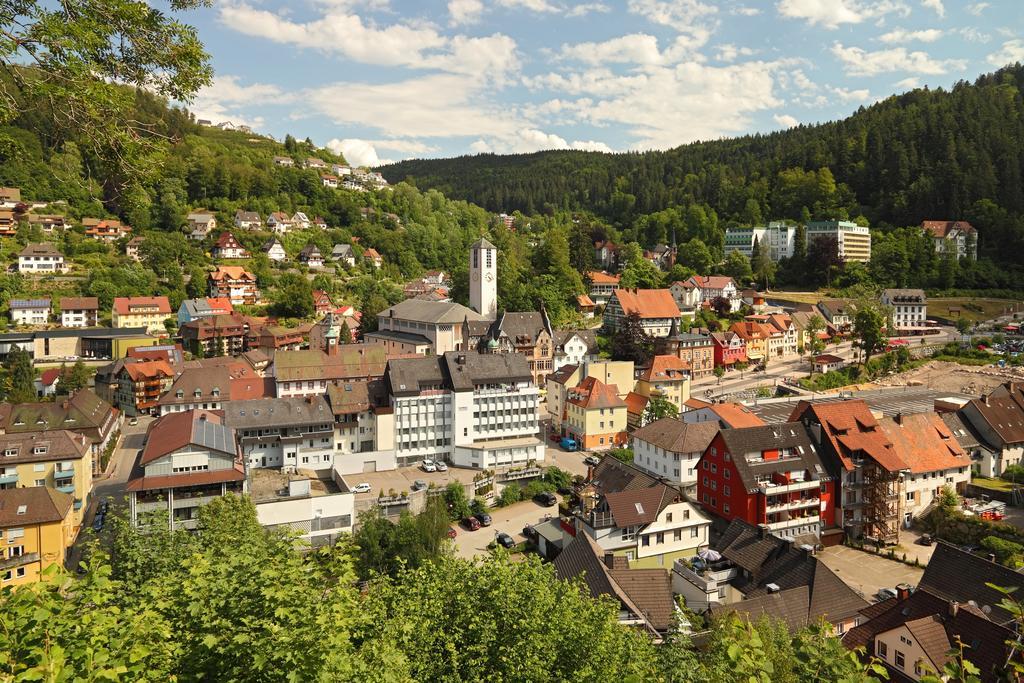 Best Western Plus Schwarzwald Residenz Triberg im Schwarzwald Bagian luar foto